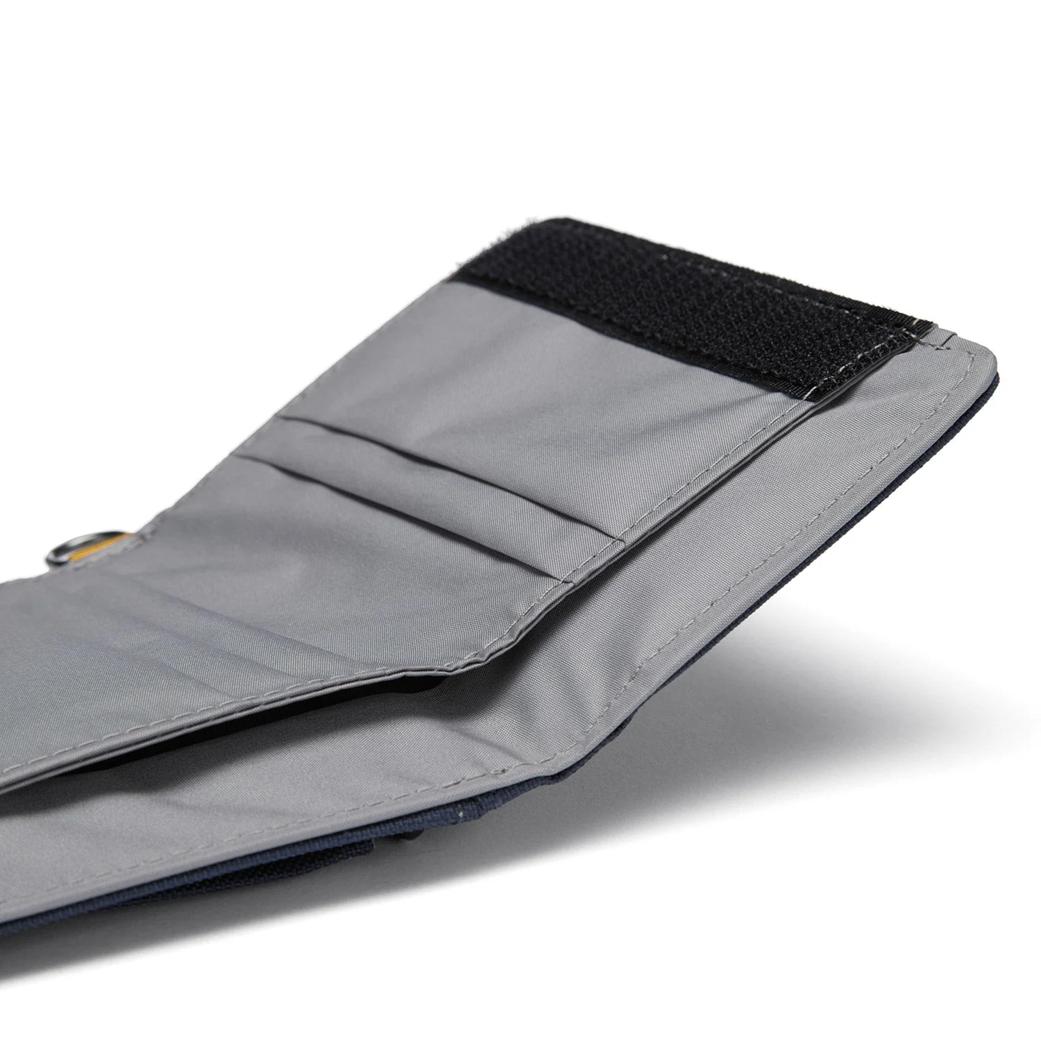 Pacsafe® RFIDsafe™ RFID blocking trifold wallet - Image 36